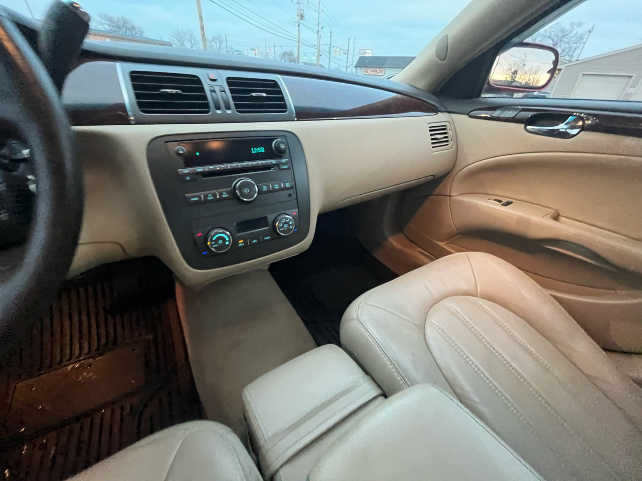 Buick Lucerne CXL 2010