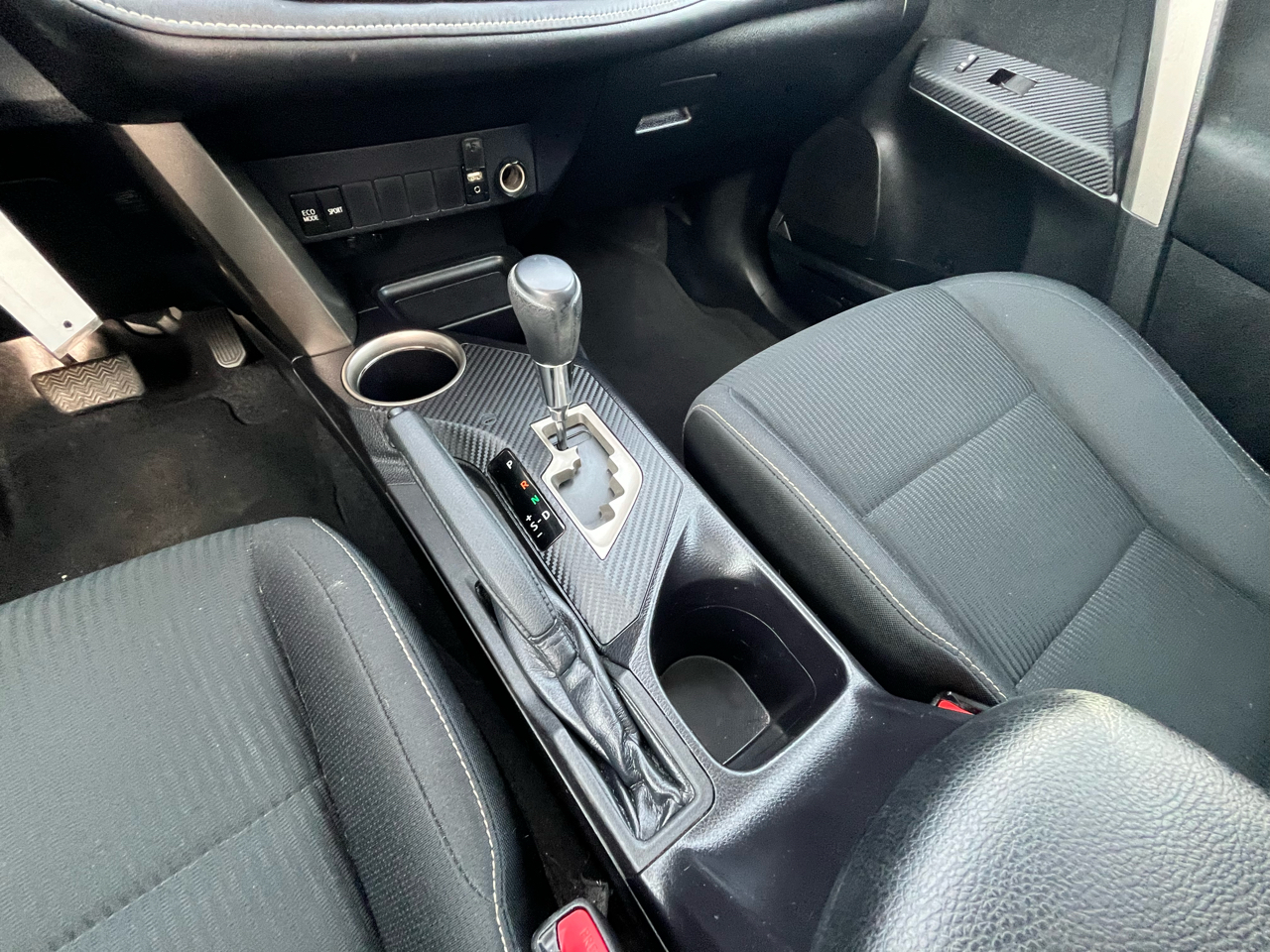 Toyota RAV4 XLE FWD 2015