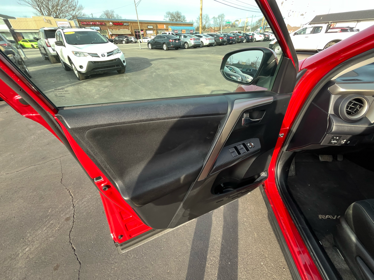 Toyota RAV4 XLE FWD 2015