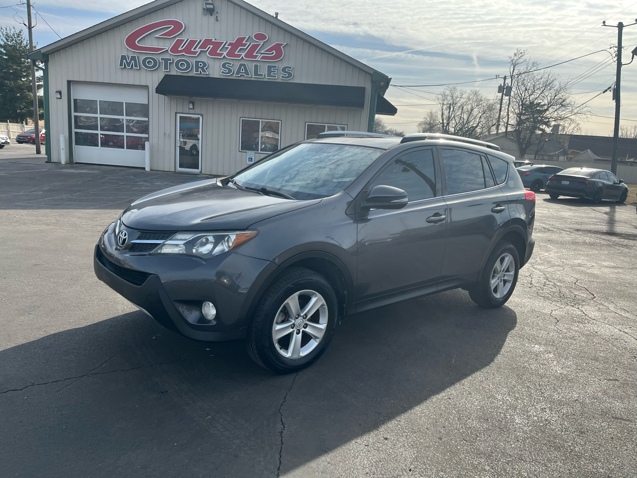 Toyota RAV4 XLE FWD 2014