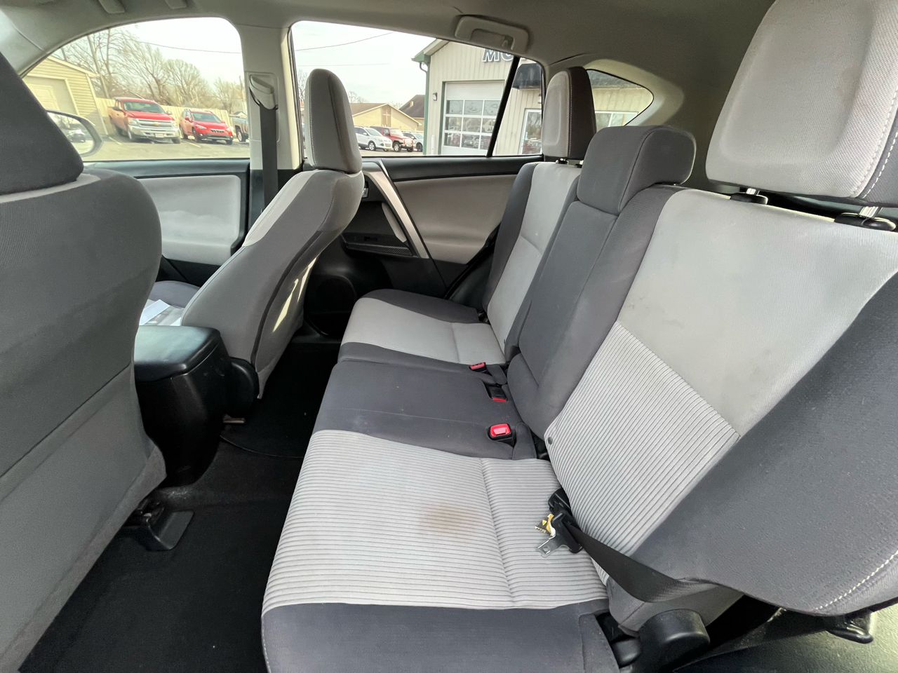 Toyota RAV4 XLE FWD 2014