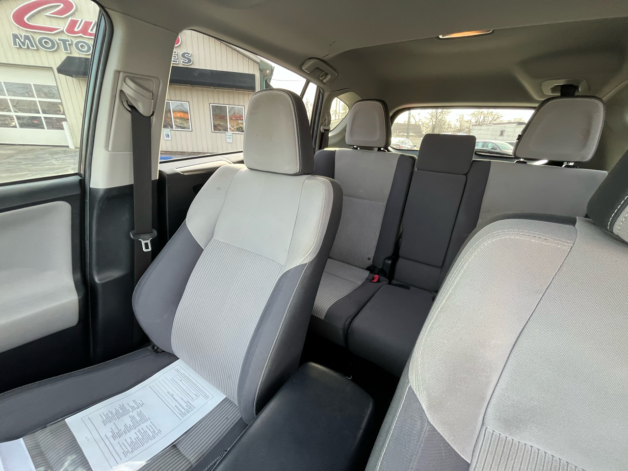 Toyota RAV4 XLE FWD 2014