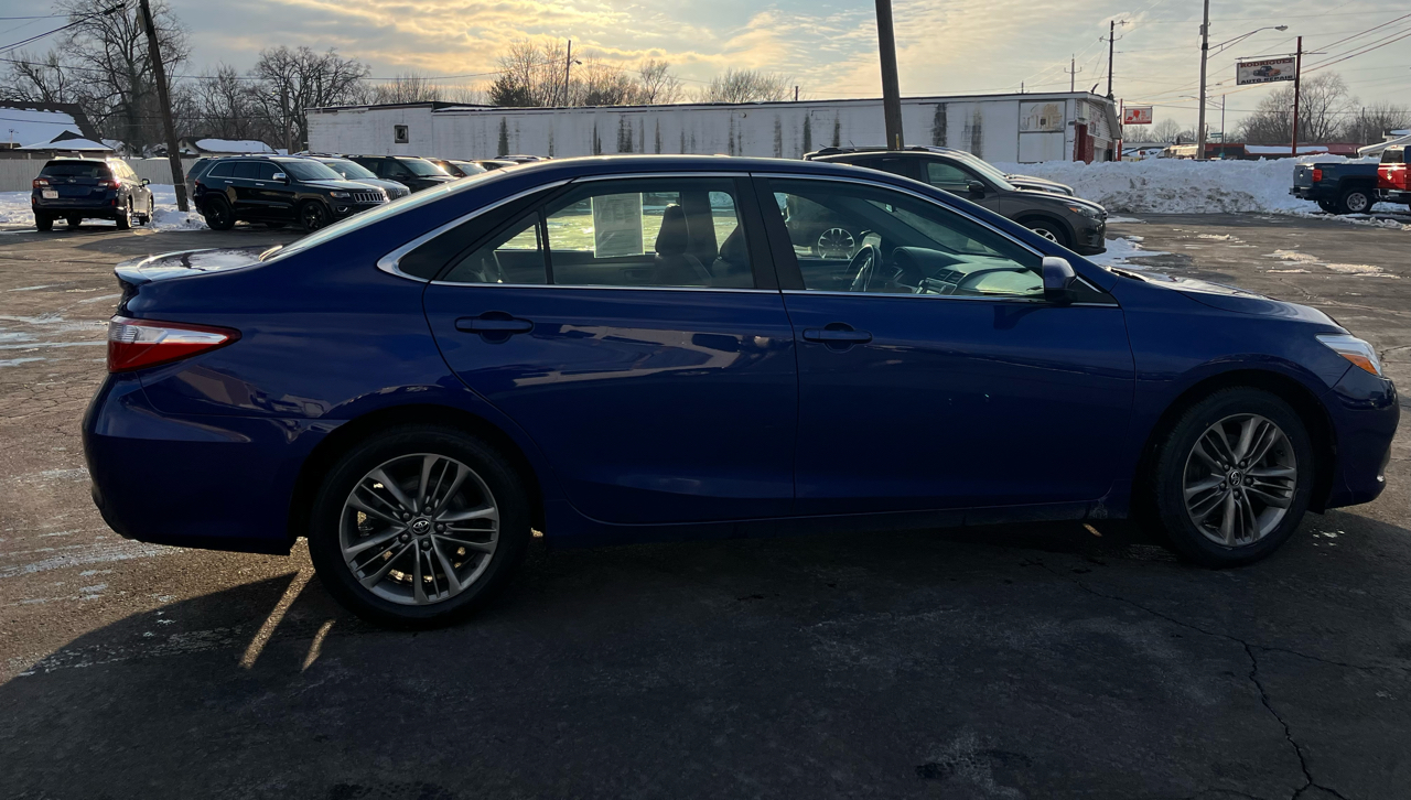 Toyota Camry SE 2015