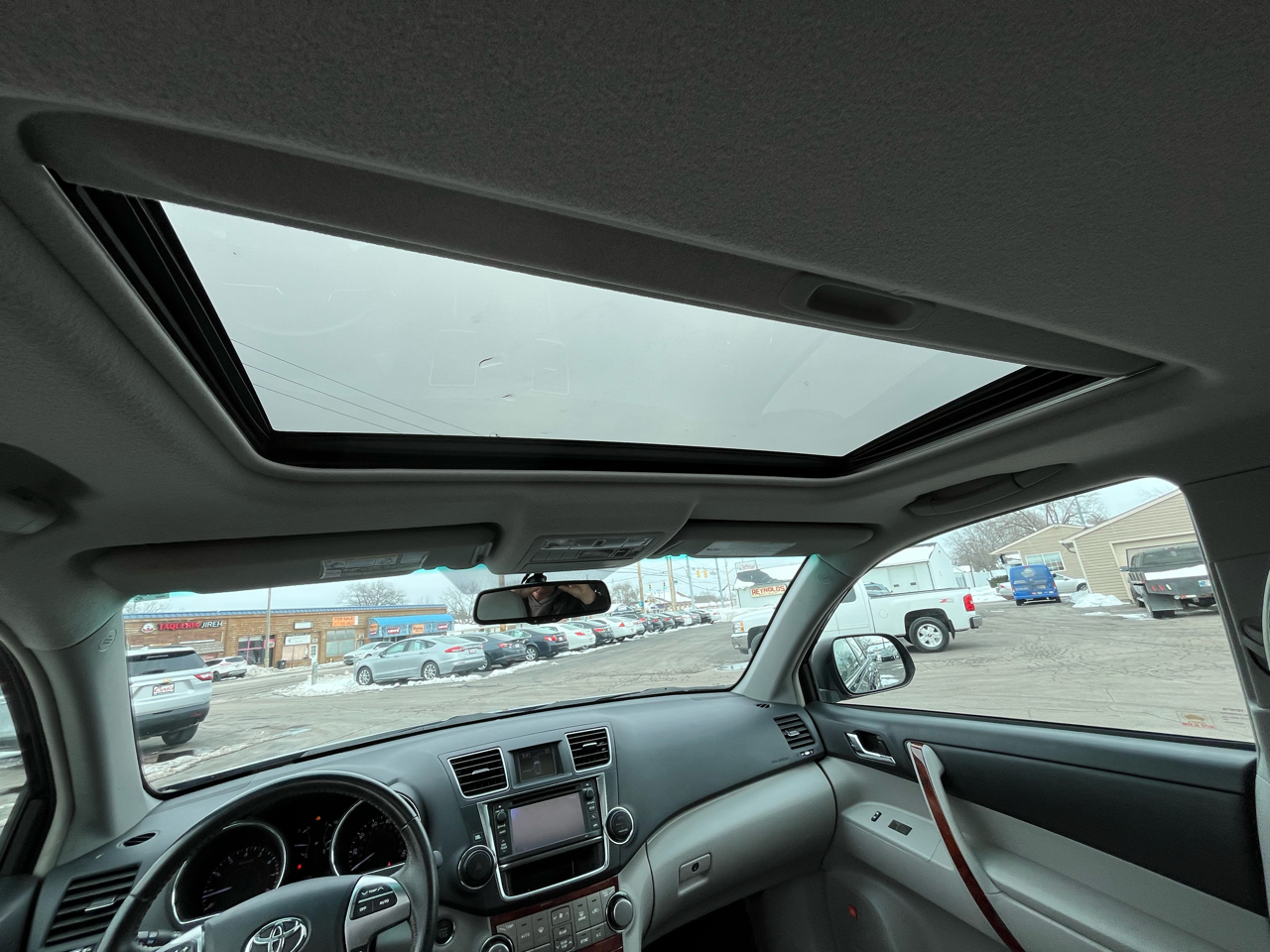 Toyota Highlander Limited 2WD 2013