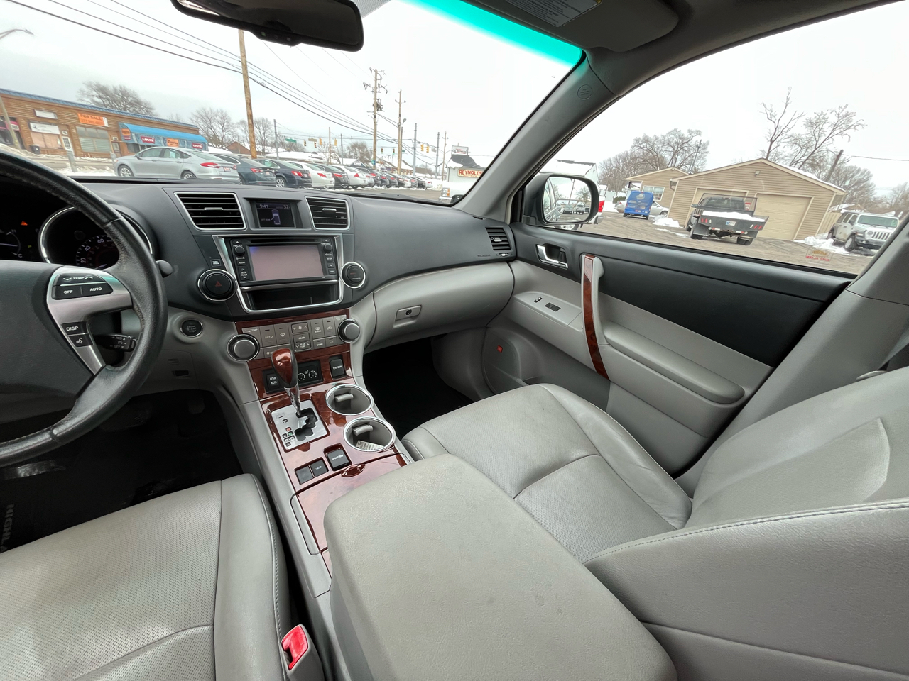 Toyota Highlander Limited 2WD 2013