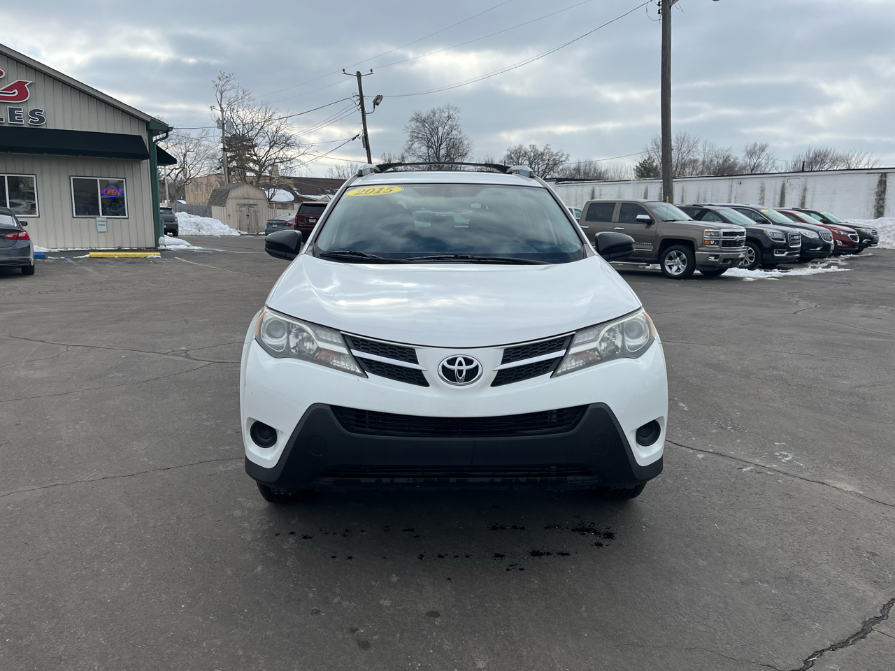 Toyota RAV4 LE FWD 2015