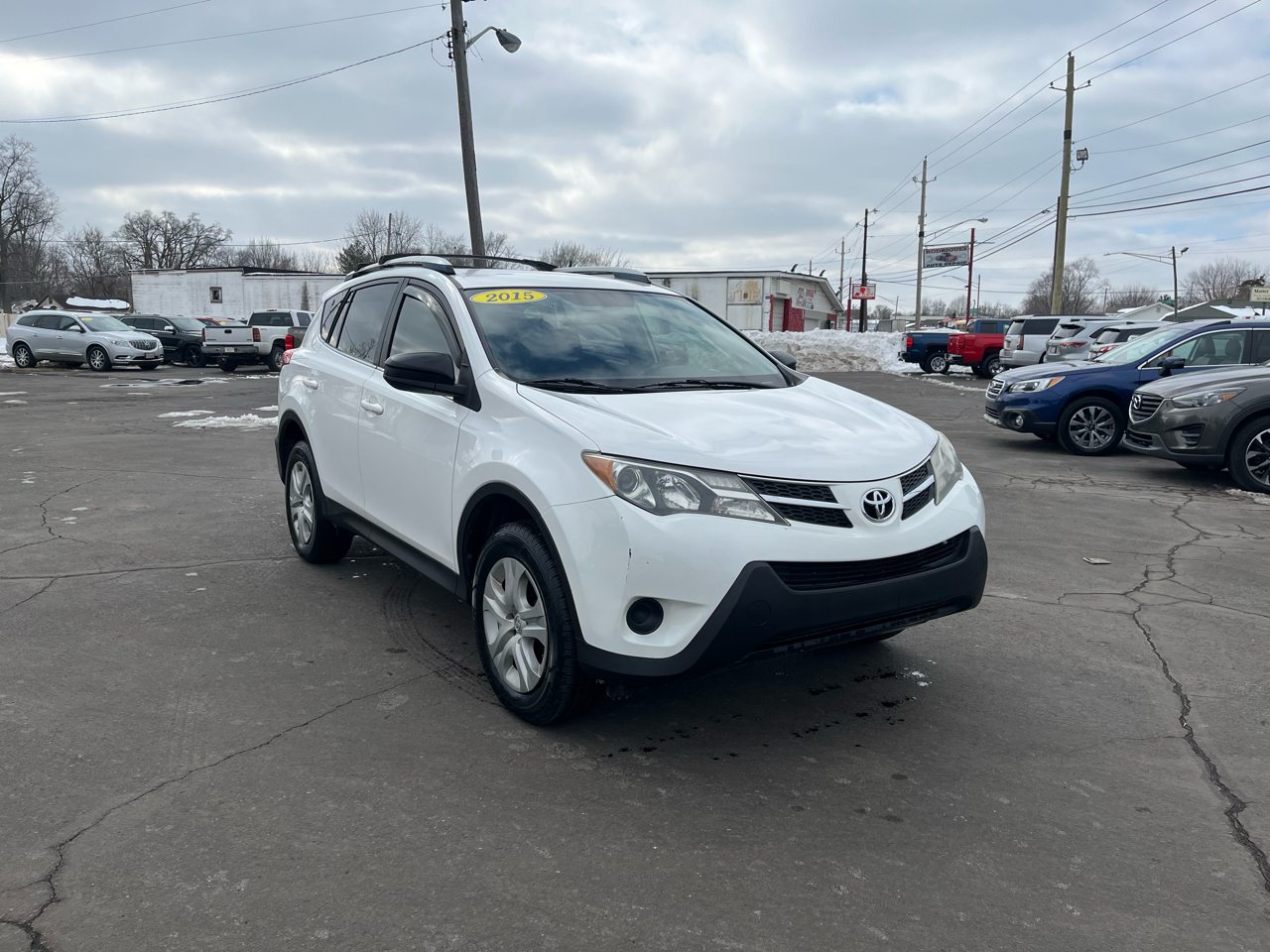 Toyota RAV4 LE FWD 2015