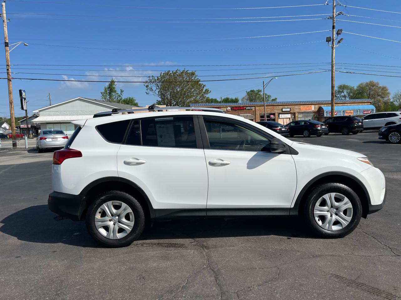 Toyota RAV4 LE FWD 2015