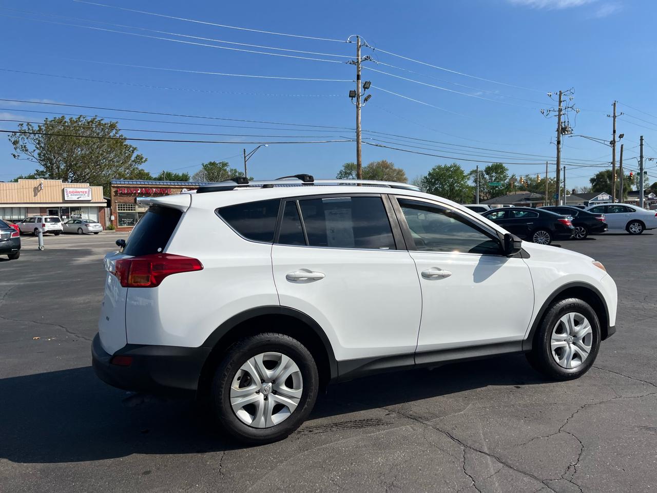 Toyota RAV4 LE FWD 2015