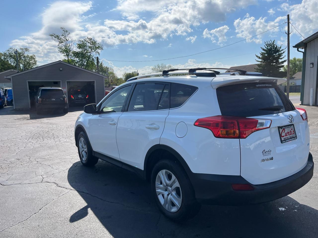 Toyota RAV4 LE FWD 2015