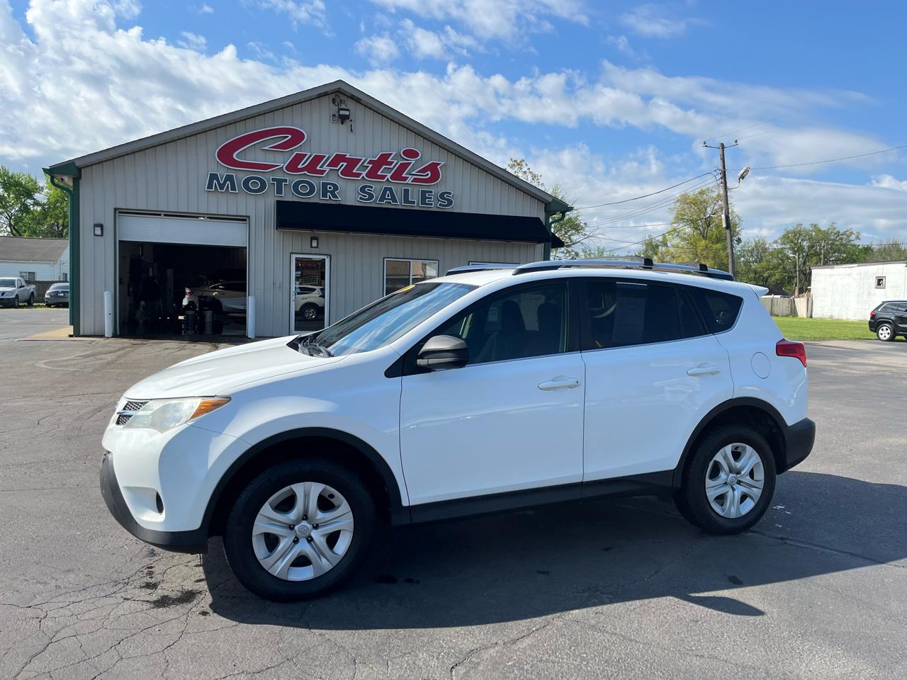 Toyota RAV4 LE FWD 2015