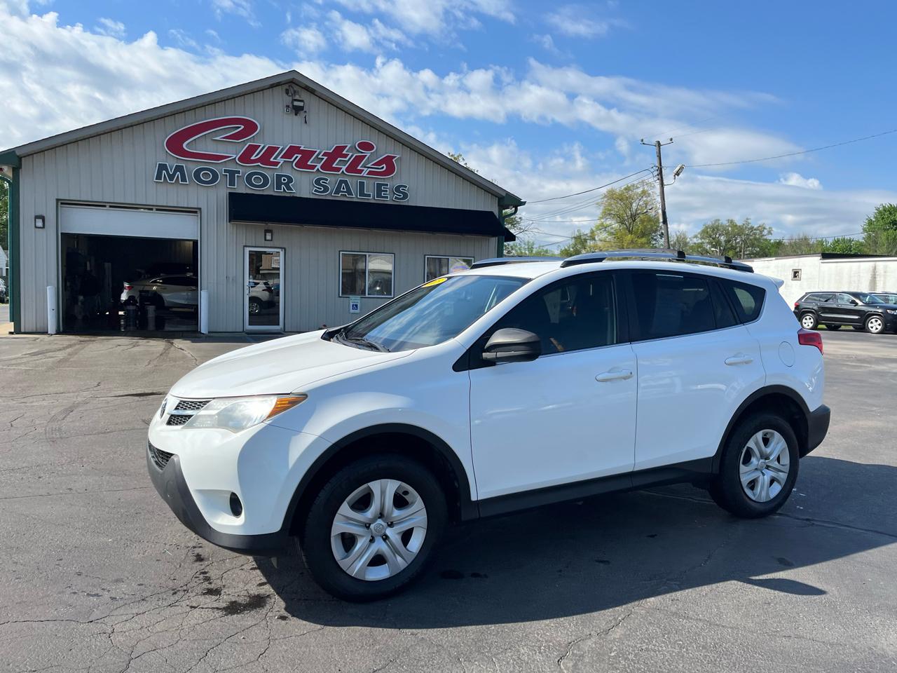 Toyota RAV4 LE FWD 2015