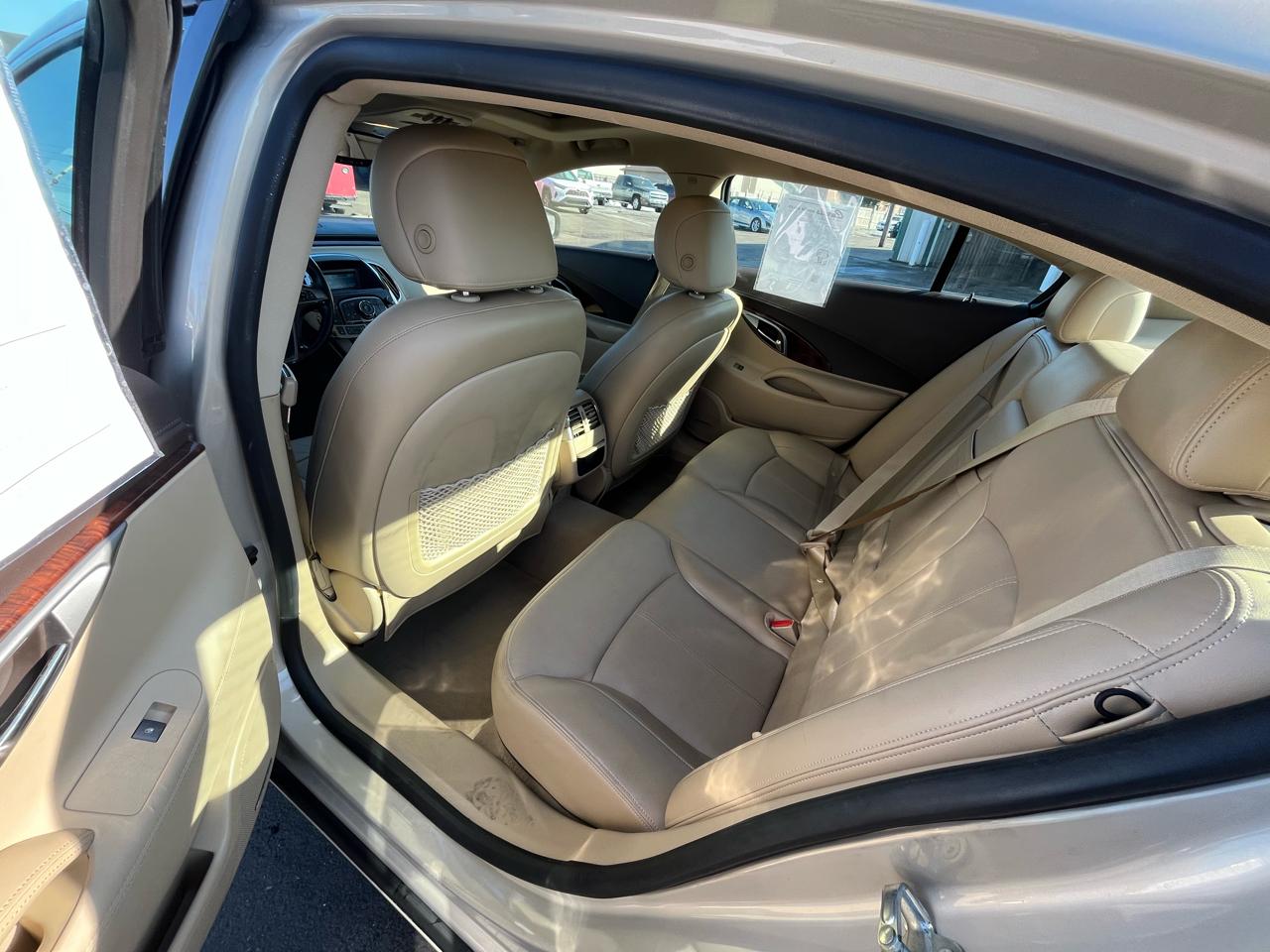 Buick LaCrosse CXS 2011