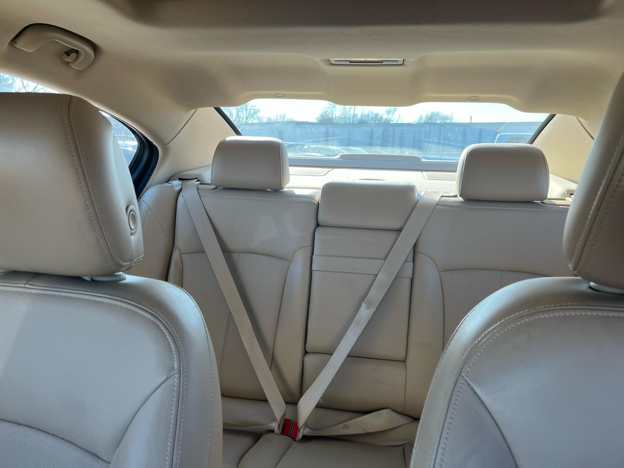 Buick LaCrosse CXS 2011