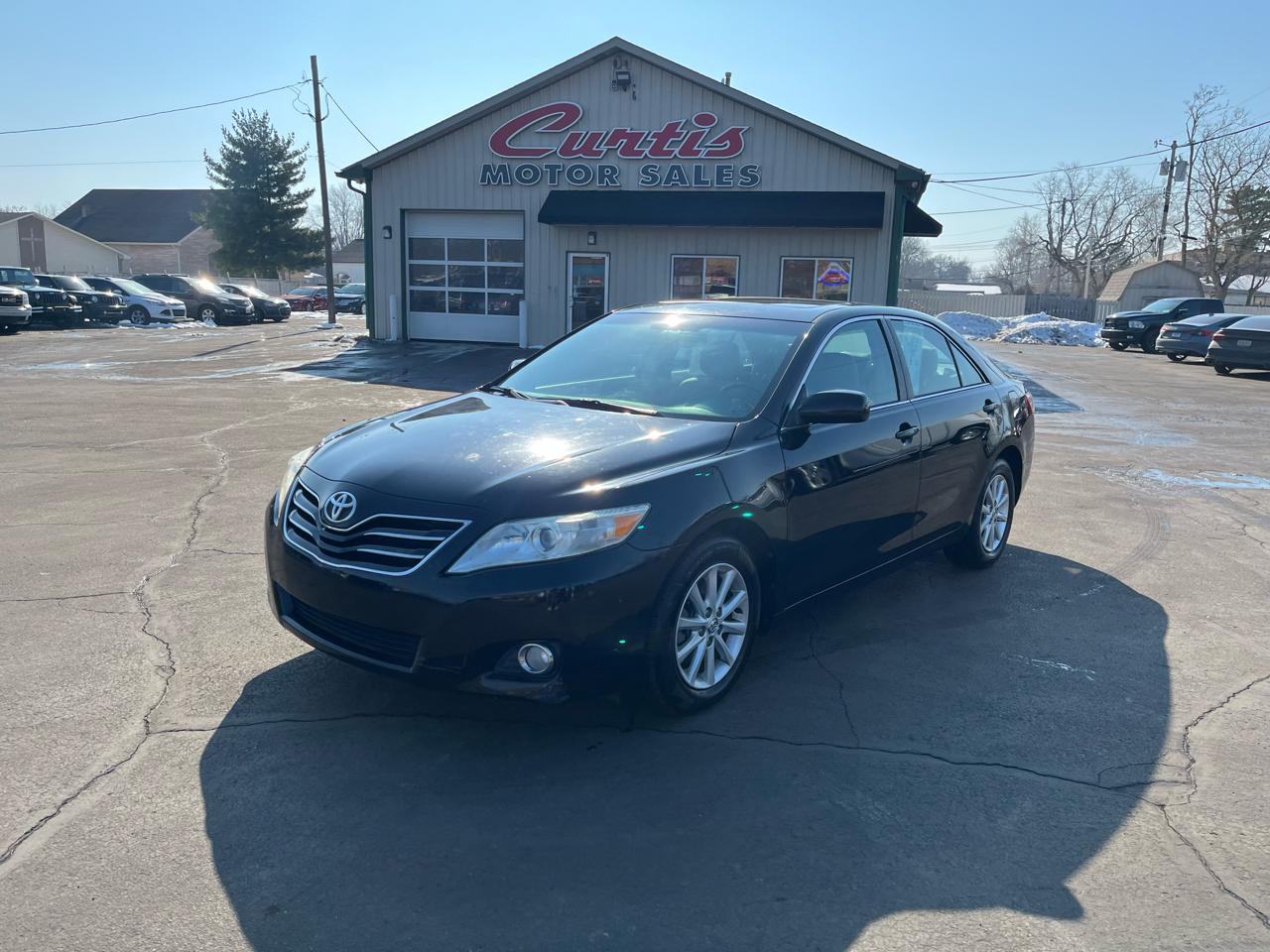 Toyota Camry Base 6-Spd AT 2011