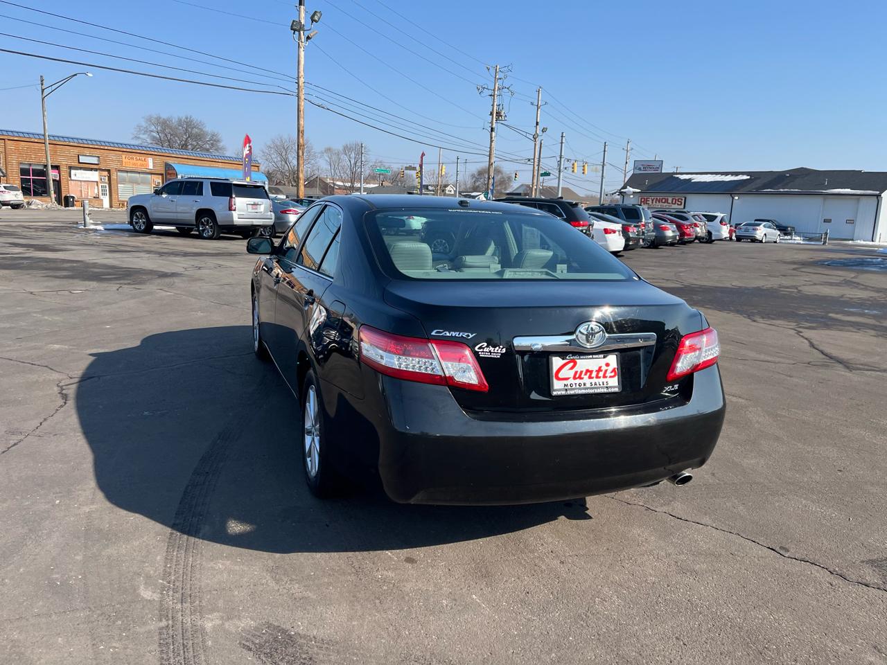 Toyota Camry Base 6-Spd AT 2011