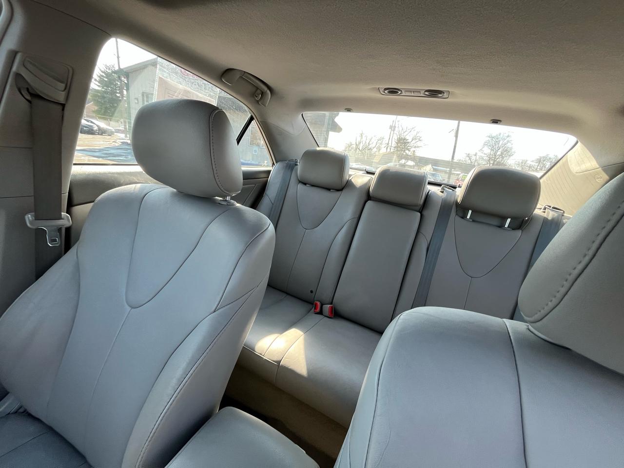 Toyota Camry Base 6-Spd AT 2011