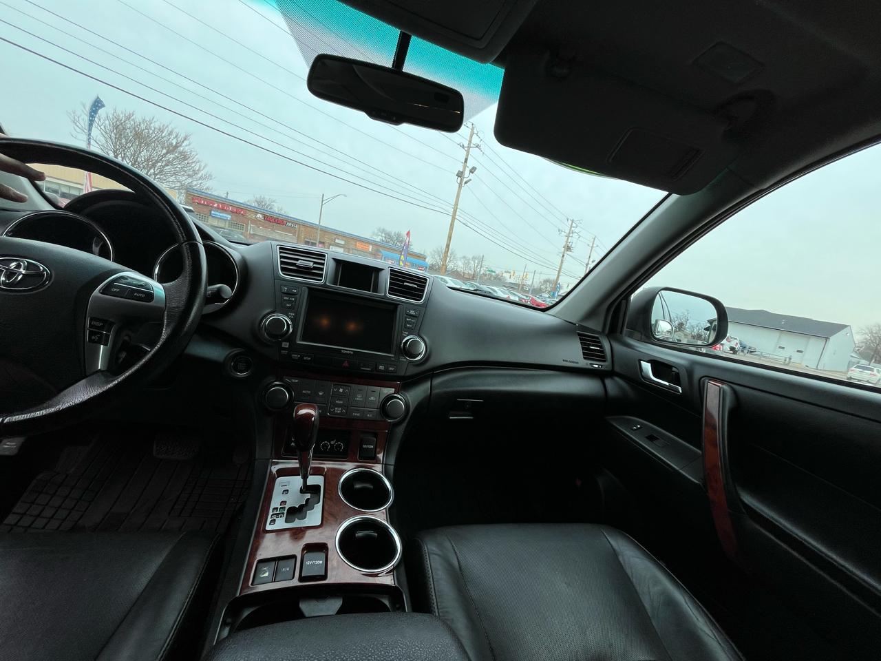 Toyota Highlander Limited 4WD 2012