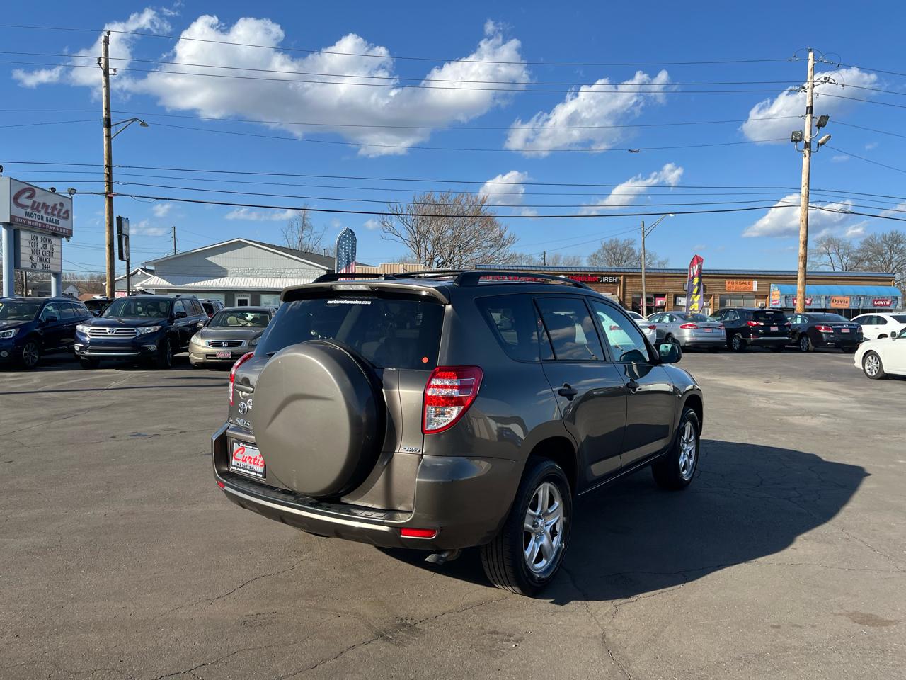 Toyota RAV4 Base I4 4WD 2011