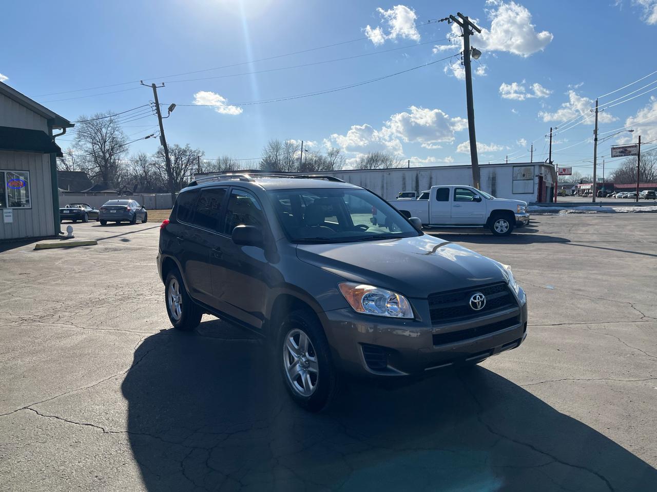 Toyota RAV4 Base I4 4WD 2011