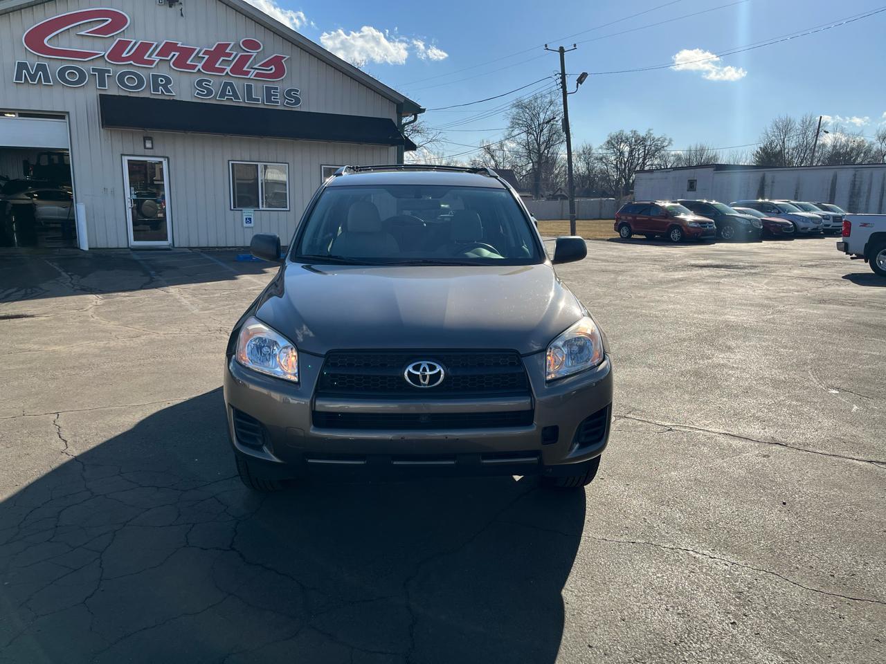 Toyota RAV4 Base I4 4WD 2011