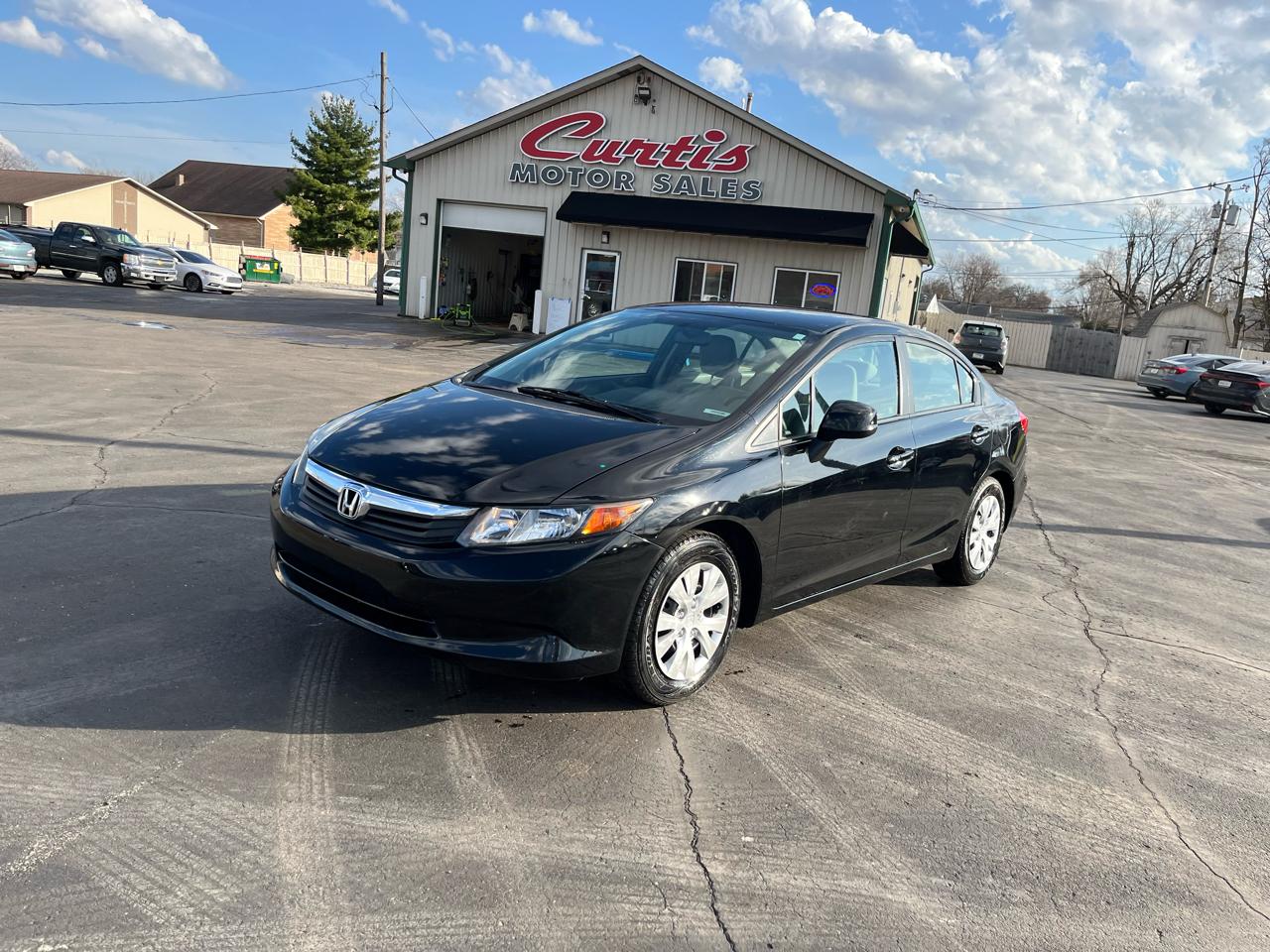 Honda Civic LX Sedan 5-Speed AT 2012