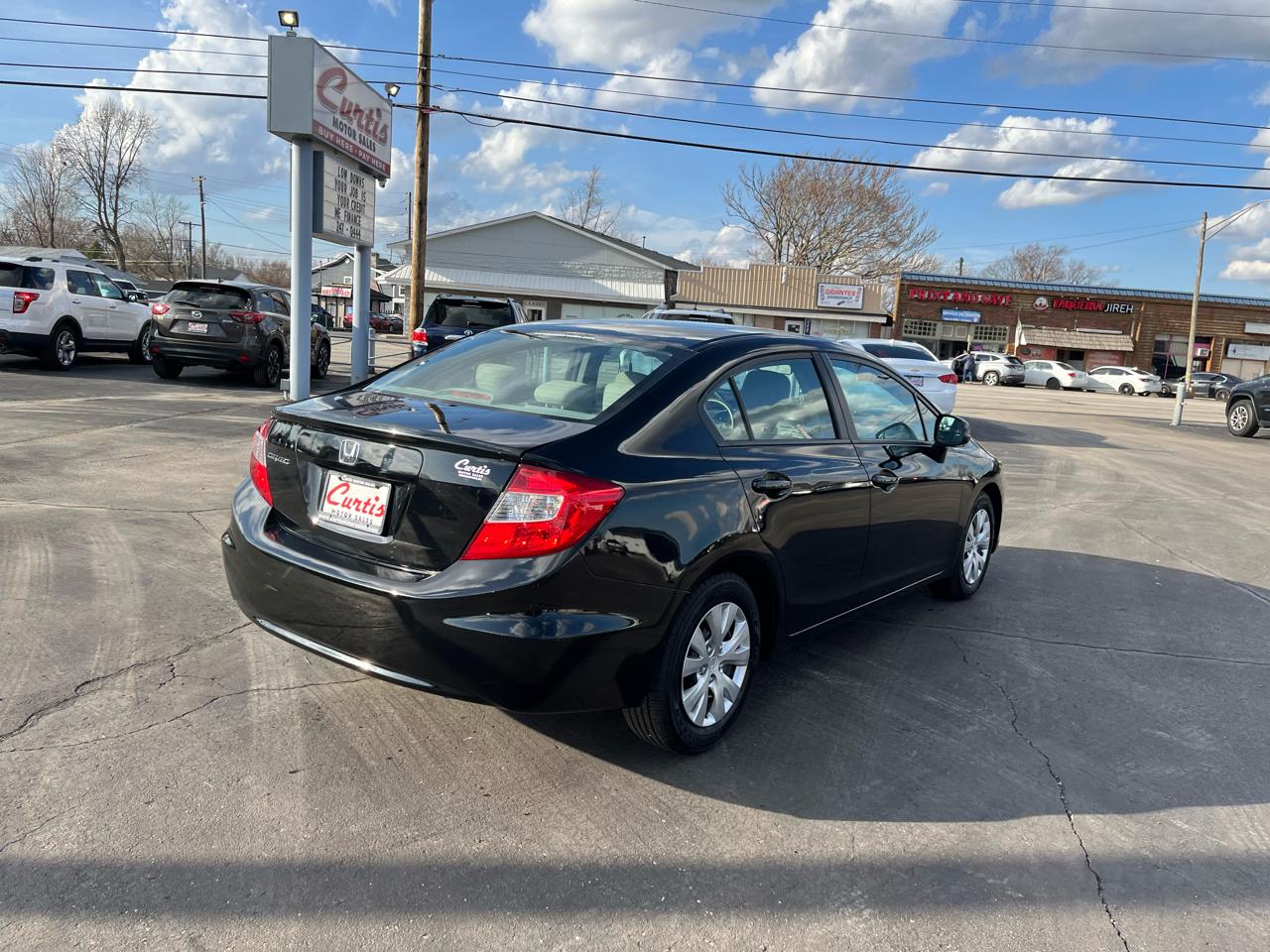Honda Civic LX Sedan 5-Speed AT 2012