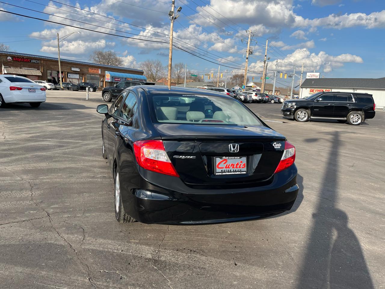 Honda Civic LX Sedan 5-Speed AT 2012