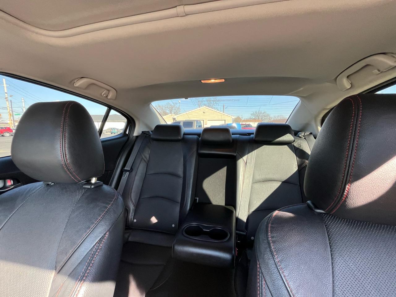 Mazda MAZDA3 s Grand Touring AT 4-Door 2014