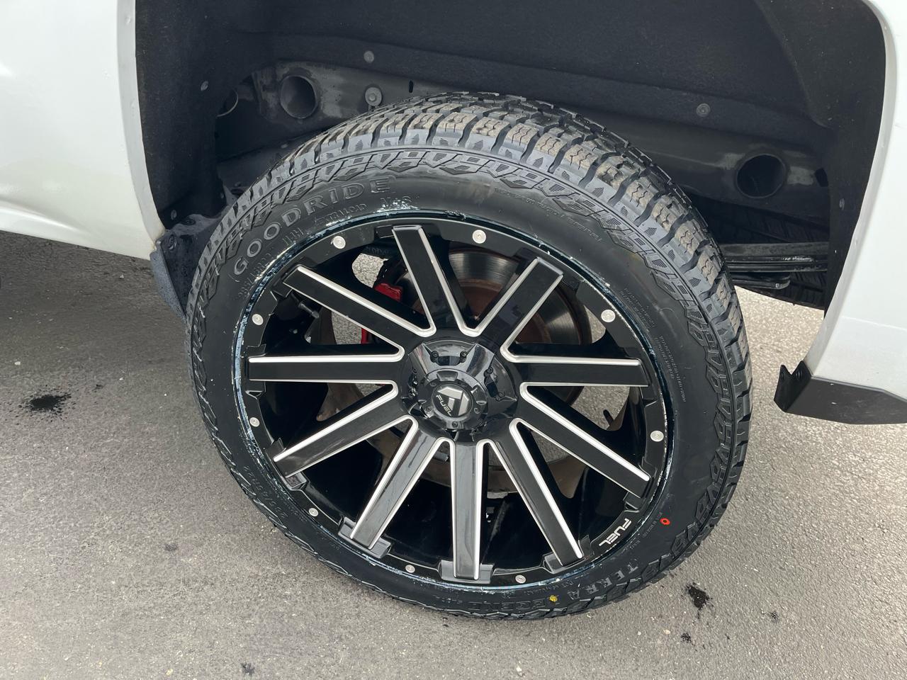 Chevrolet Silverado 1500 2LT Crew Cab Long Box 2WD 2014