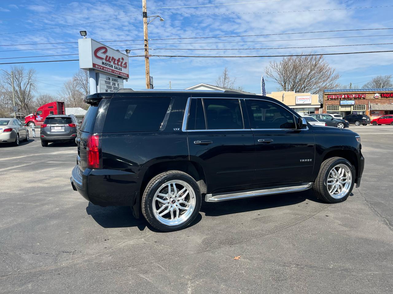 Chevrolet Tahoe LTZ 4WD 2015