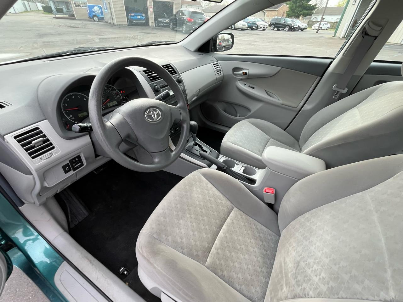 Toyota Corolla S 4-Speed AT 2009