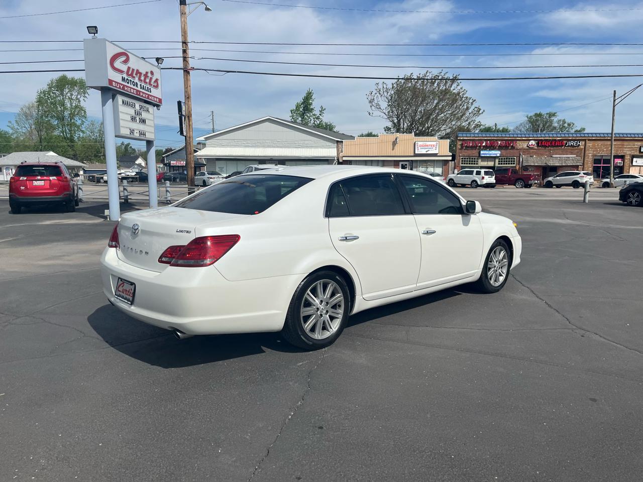 Toyota Avalon Limited 2009