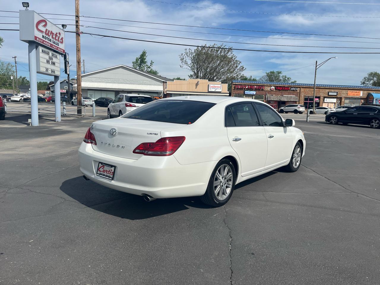 Toyota Avalon Limited 2009