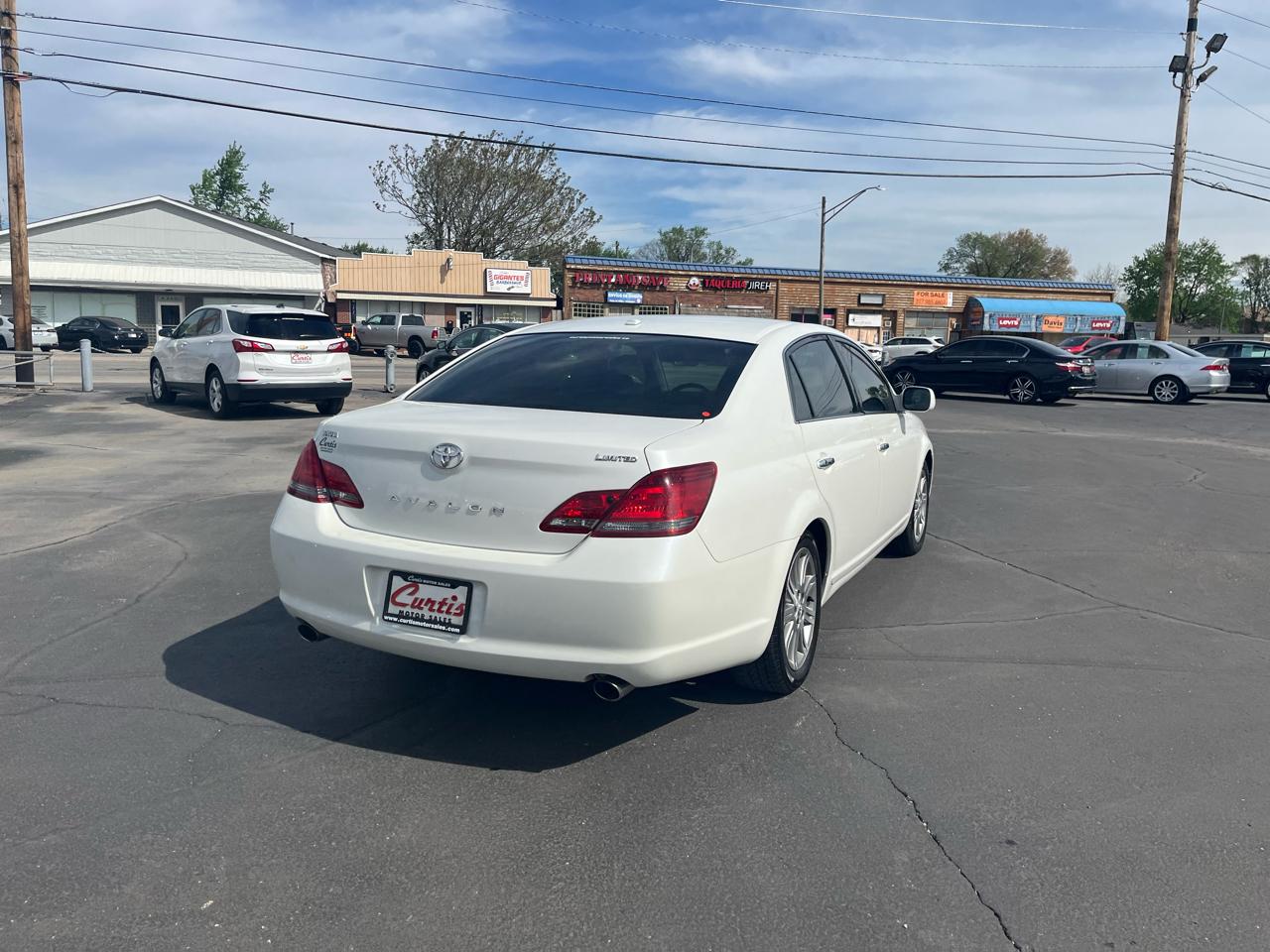 Toyota Avalon Limited 2009