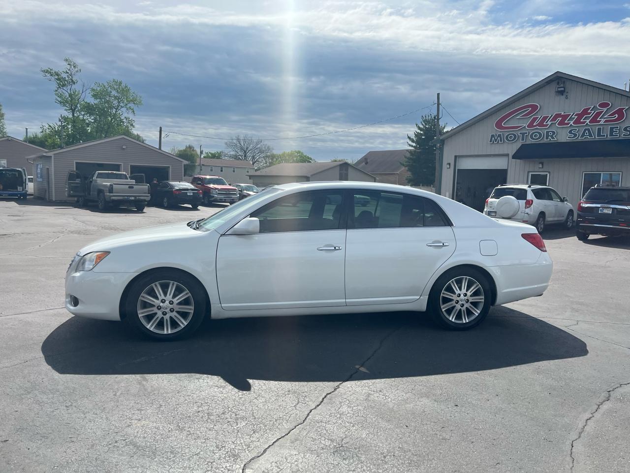 Toyota Avalon Limited 2009