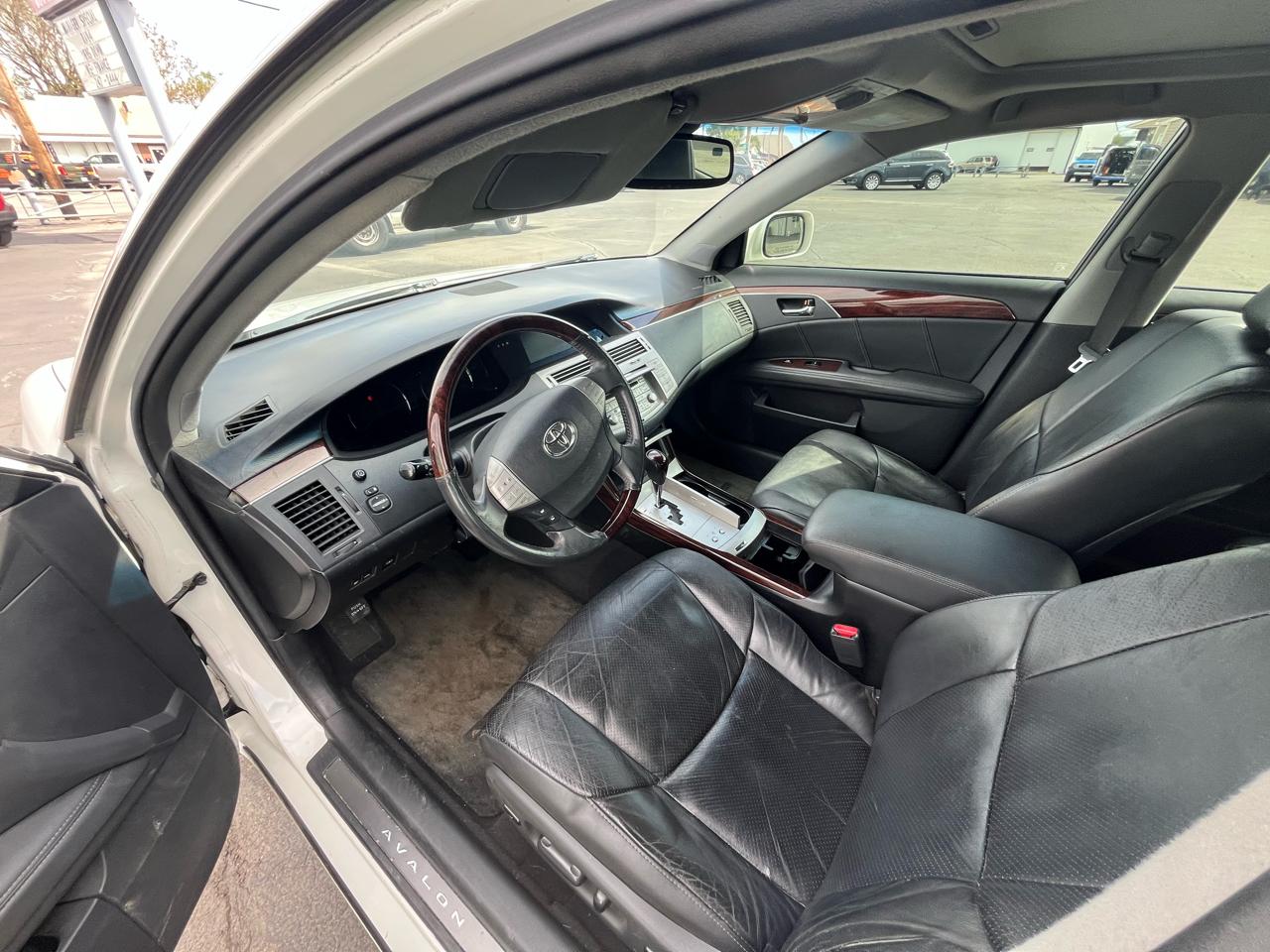 Toyota Avalon Limited 2009