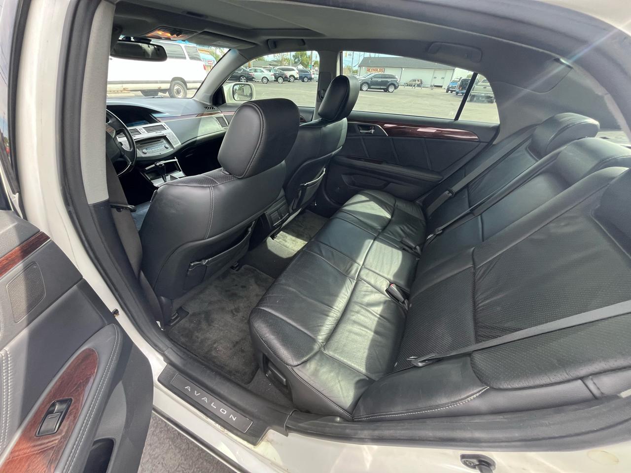 Toyota Avalon Limited 2009