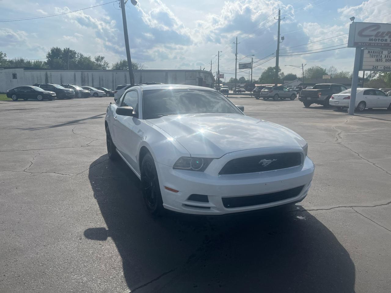 Ford Mustang V6 Coupe 2014
