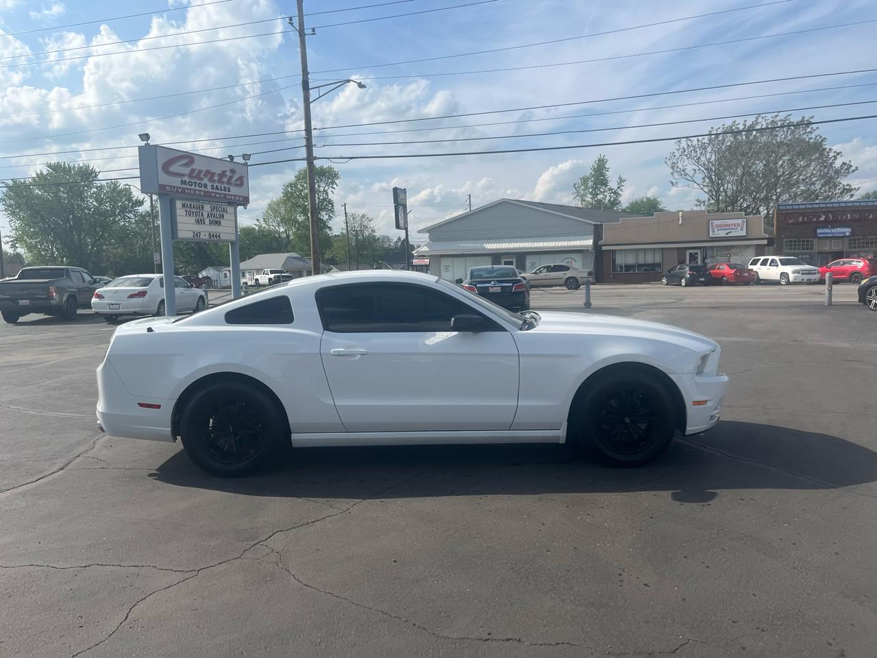 Ford Mustang V6 Coupe 2014