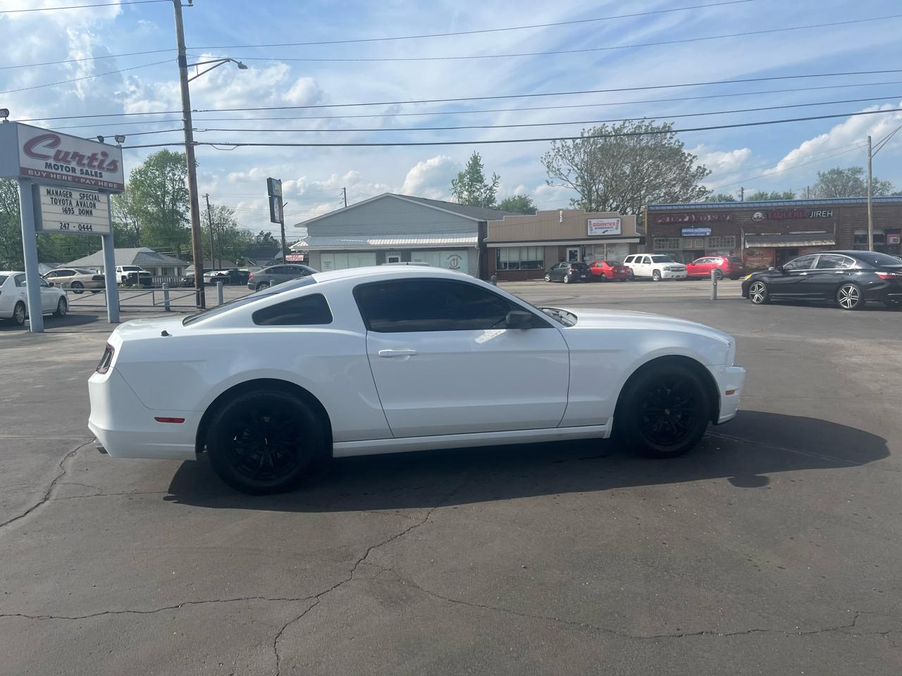 Ford Mustang V6 Coupe 2014