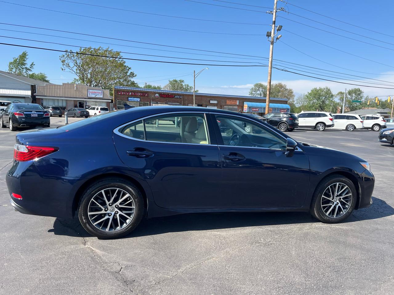 Lexus ES 350 Sedan 2014