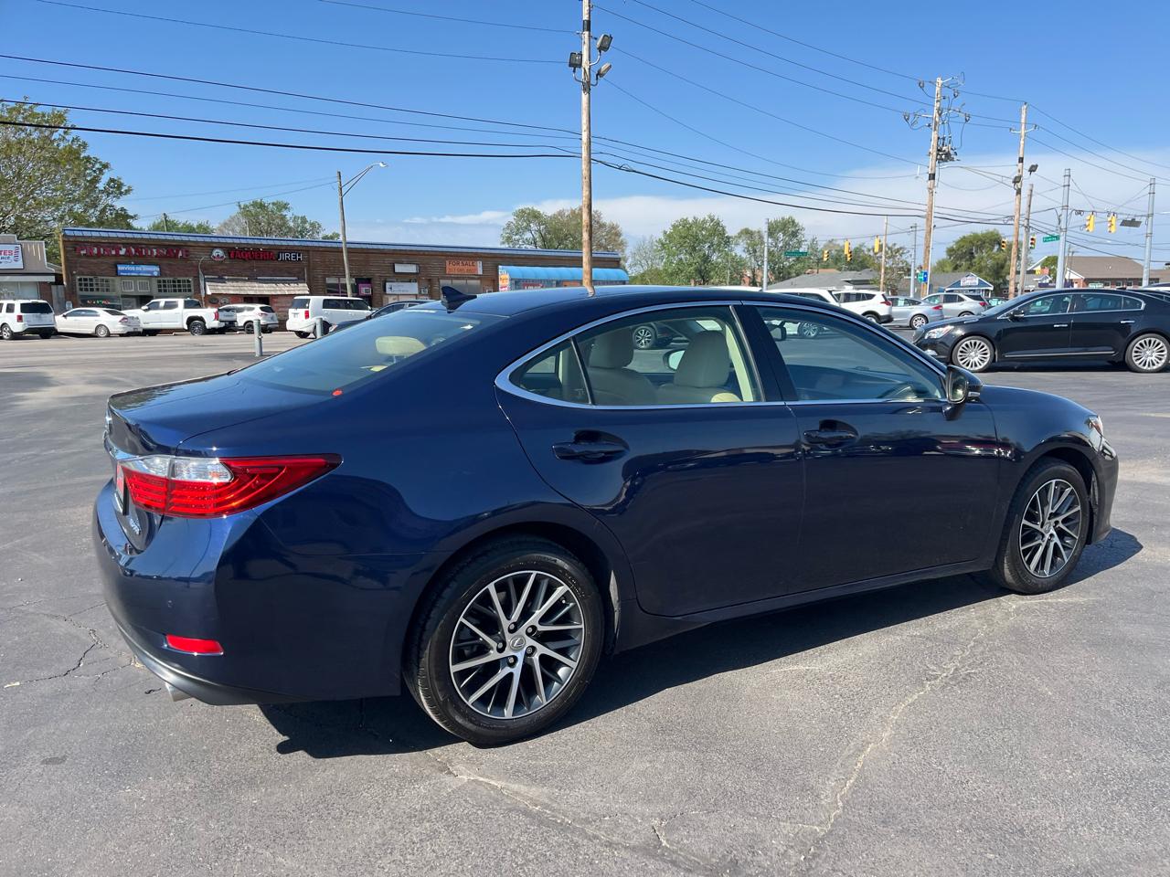 Lexus ES 350 Sedan 2014