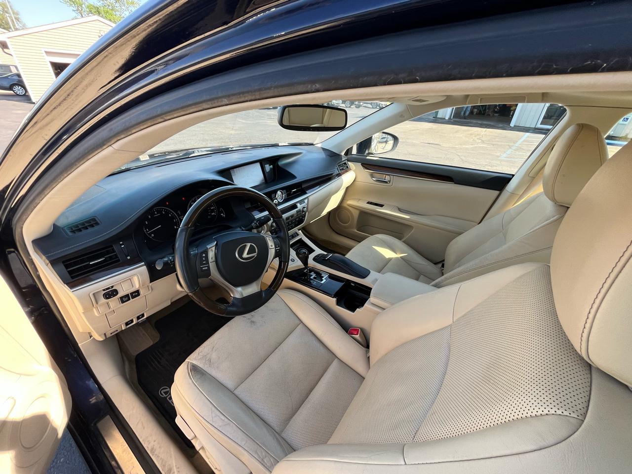 Lexus ES 350 Sedan 2014