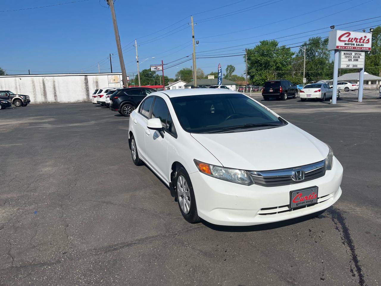 Honda Civic LX Sedan 5-Speed AT 2012