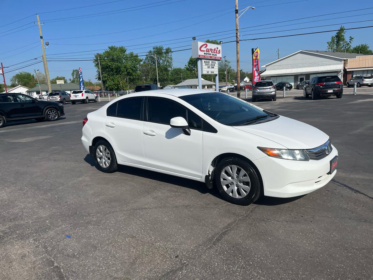 Honda Civic LX Sedan 5-Speed AT 2012