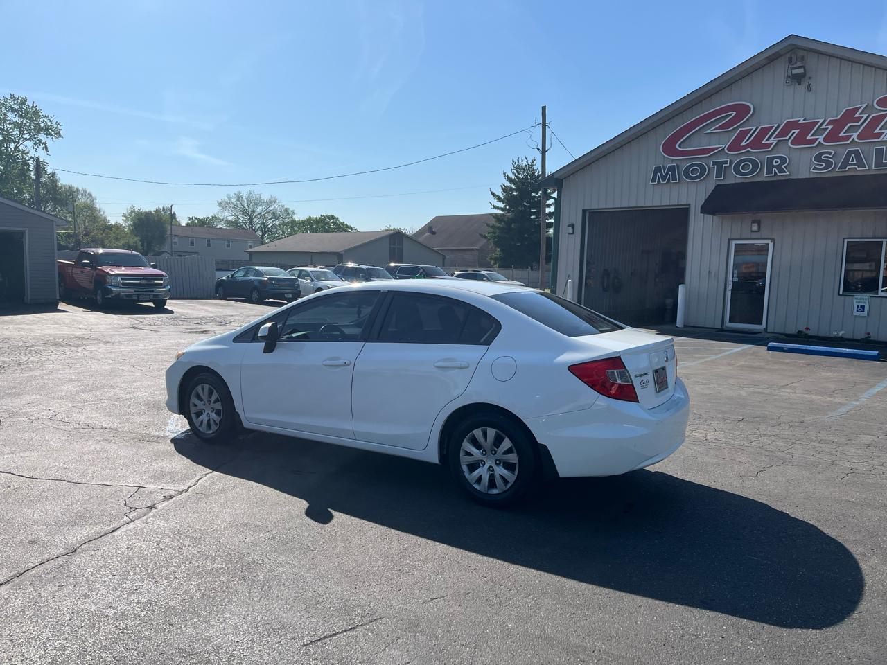 Honda Civic LX Sedan 5-Speed AT 2012