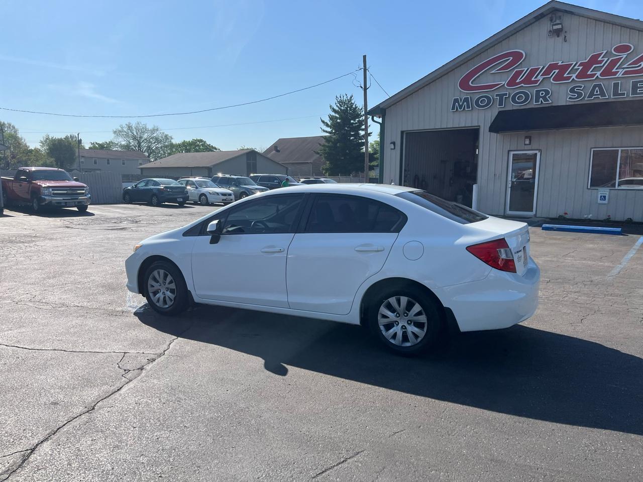Honda Civic LX Sedan 5-Speed AT 2012