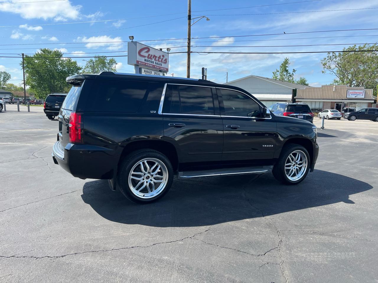 Chevrolet Tahoe LTZ 4WD 2015