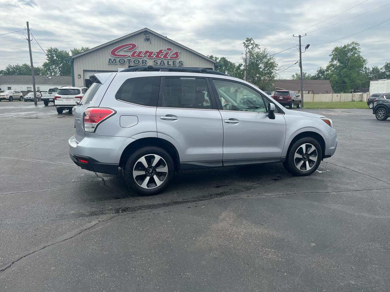 Subaru Forester 2.5i Limited 2017